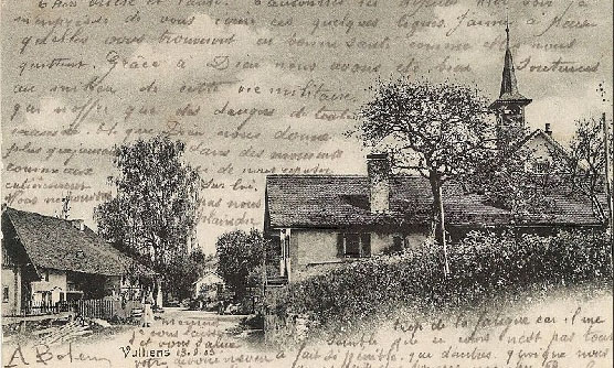 l'ancienne laiterie, derrière l'école et à gauche la ferme qui a été remplacée par la maison communale 1903